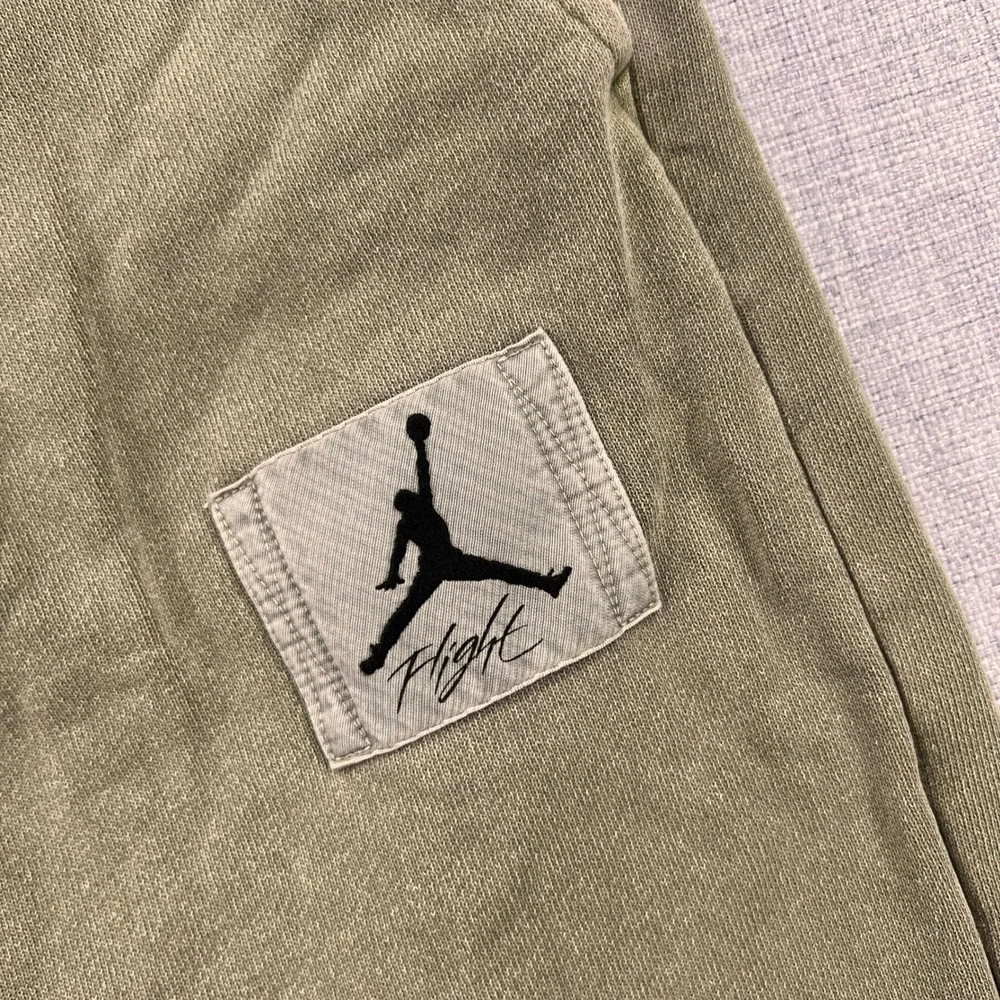 Jordan Flight Essential Fleece Sweatpants Men Medium Olive Green Jogger‎ Lounge